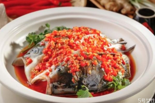 做剁椒鱼头有什么注意(做剁椒鱼头用什么鱼头)