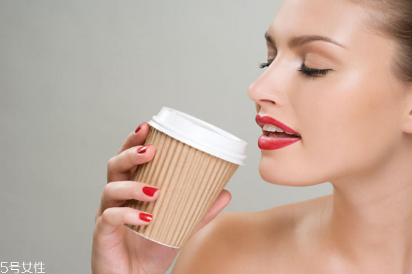 口红的组成成分(口红都有什么成分) 口红的组成成分(口红都有什么成分)