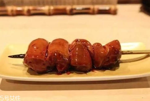 经常吃鸡肝好吗(狗狗经常吃鸡肝好吗)