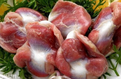 鸡胗皮的禁忌人群(鸡胗皮的功效和作用禁忌)