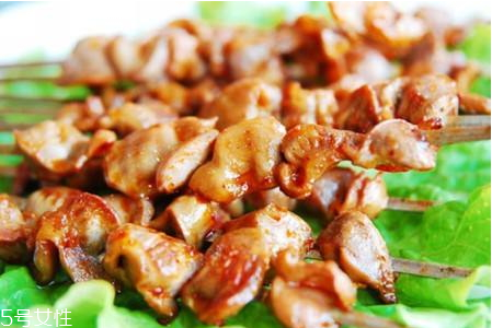 鸡胗的功效(鸡胗的功效和作用)