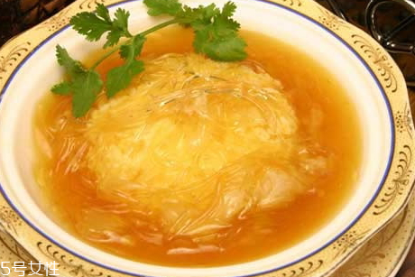 冰箱冷冻的鲨鱼翅怎么处理(冷冻鲜鲨鱼翅的做法)