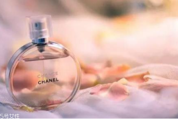 香水时间长了会变质吗(香水时间长了会变质吗) 香水时间长了会变质吗(香水时间长了会变质吗)