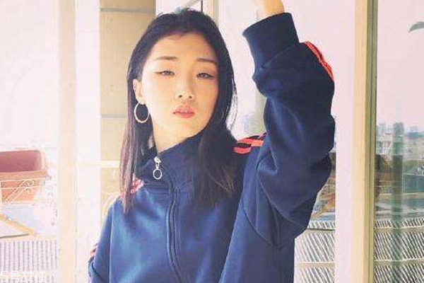 眼影颜色推荐(眼影颜色推荐)