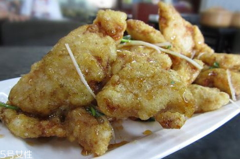 锅包肉怎么炸(锅包肉怎么炸会蓬松酥脆)