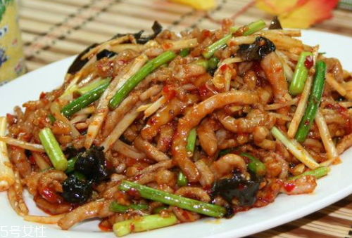 鱼香肉丝的家常做法(鱼香肉丝的家常做法配料) 鱼香肉丝的家常做法(鱼香肉丝的家常做法配料)