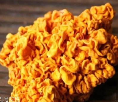 金耳好吃吗(金耳好吃吗)