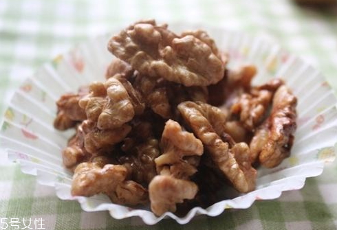 微波炉烤核桃仁的做法(微波炉烤核桃仁的做法视频)