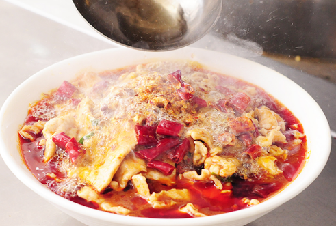 哪些人不适合吃水煮鱼(吃水煮鱼的好处和坏处)