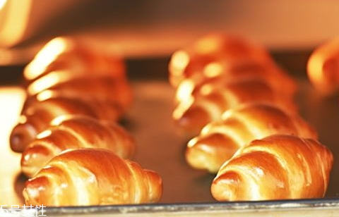 面包制作方法(面包制作方法步骤)