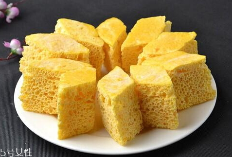 松软发糕的做法(如何蒸发糕松软的技巧)