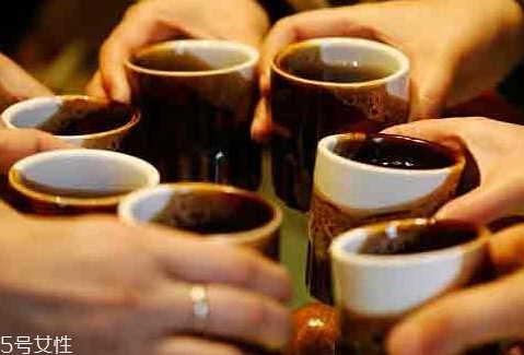 屠苏酒的习俗(屠苏酒在古代的饮用风俗)