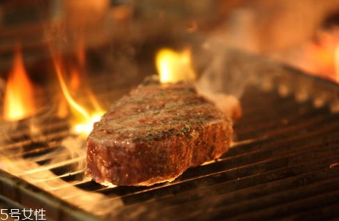 菲力牛排的做法(菲力牛排的做法步骤)