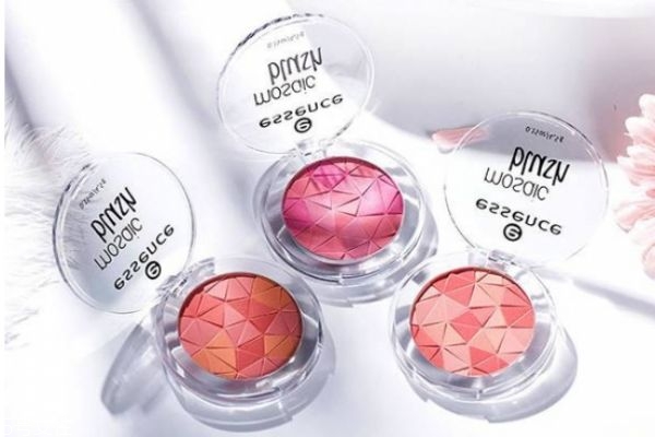 便宜的小众腮红推荐(便宜好用的腮红)