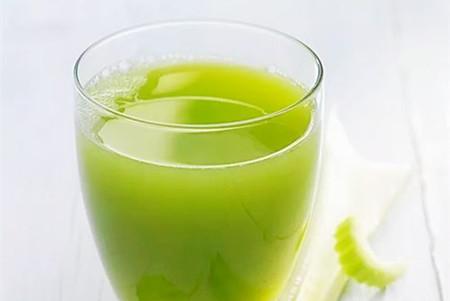 芹菜汁可以天天喝吗(芹菜汁可以天天喝吗?)