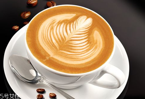 卡布其诺咖啡的做法(卡布其诺咖啡的做法)