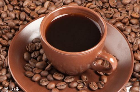 喝了过期的咖啡会怎样(喝了过期的咖啡会怎样?)