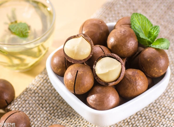 如何挑选夏威夷果(如何挑选夏威夷果)