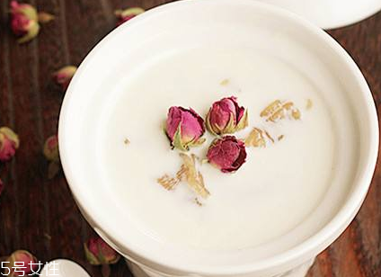 孕妇吃花胶炖什么好(孕妇吃花胶炖什么好)