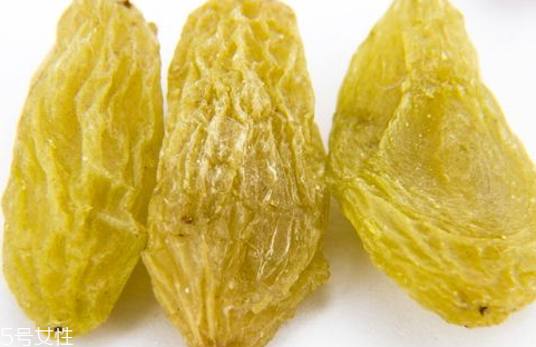 葡萄干发霉的危害(葡萄干会发霉吗)