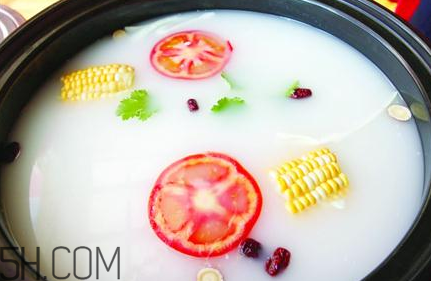 煲汤时间越久越有营养是误区(煲汤时间越久越有营养吗)