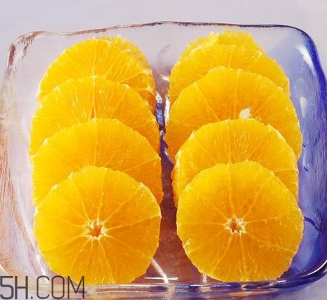 鸡蛋不能和什么一起吃(鸡蛋不能和什么一起吃会中毒)