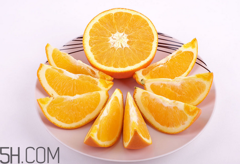 橙不能和什么一起吃(橙子不能和什么一起吃)