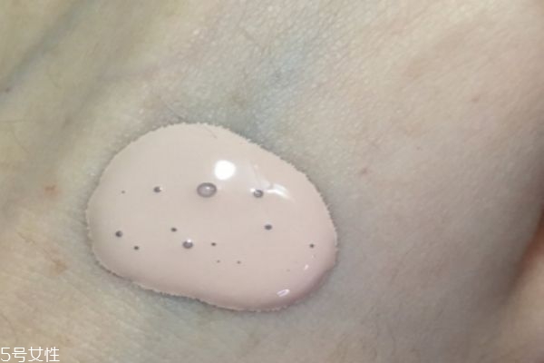 江原道粉底液很轻薄(江原道粉底液好用吗)