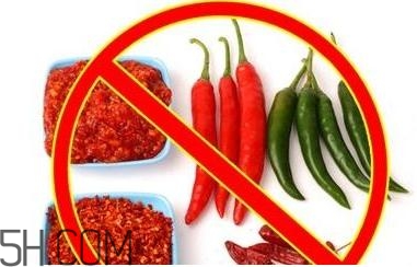 扁桃体发炎不能吃的食物(扁桃体炎不可以吃什么食物)