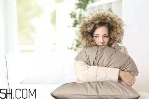 体寒的原因(女人体寒是什么原因引起的)