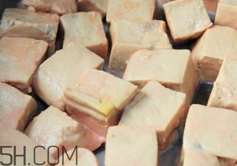 怎么让霉豆腐长白毛(怎么让霉豆腐长白毛)