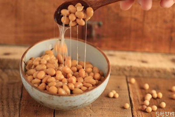 纳豆可以吃吗(纳豆怎么吃效果最佳)