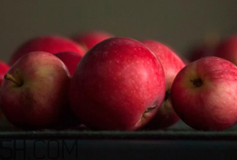 苹果低温储存方法(苹果的存储温度方法)