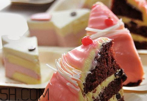 吃一块蛋糕会胖吗(一天吃一块蛋糕会胖吗)