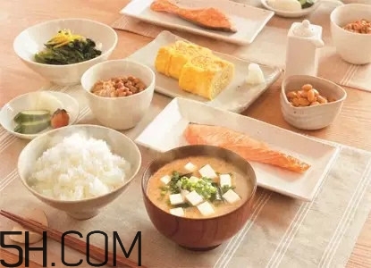 食道癌的早期症状(食道癌的早期症状有什么感觉) 食道癌的早期症状(食道癌的早期症状有什么感觉)