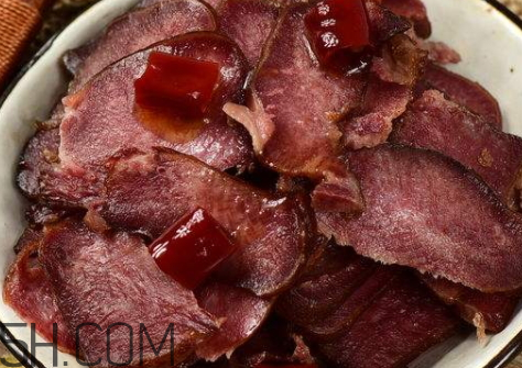 腊牛肉的吃法(怎样做腊牛肉家庭做法窍门)