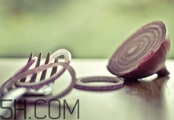 洋葱和什么相克(洋葱和什么相克不能一起吃)