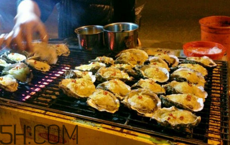 烤生蚝的蒜蓉怎么做(蒜蓉烤生蚝的蒜蓉怎么做)