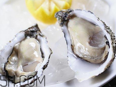 生蚝怎么处理干净(生蚝怎么处理干净内脏)