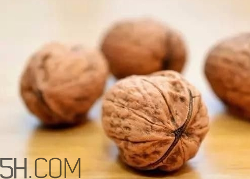 核桃怎么剥核桃仁(怎样剥核桃仁)