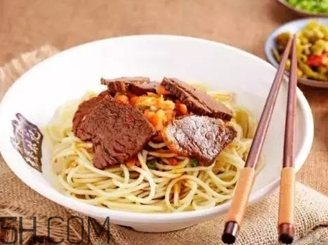 武汉热干面的做法(武汉热干面的做法和配方)