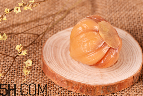 为什么大蒜泡冰糖能治肾虚(大蒜加冰糖能补肾)