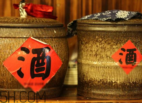 枸杞酒的功效(枸杞酒的功效和作用)