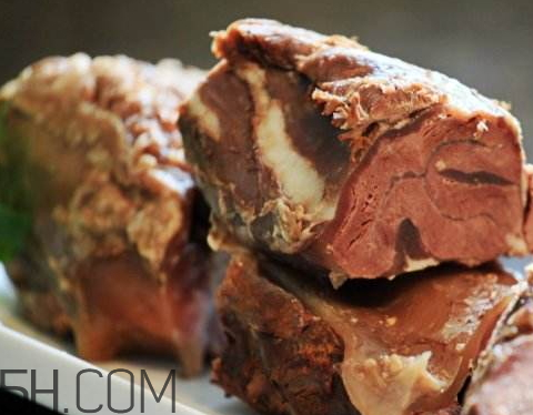 卤牛肉发霉是什么原因(卤牛肉有点发霉怎么处理) 卤牛肉发霉是什么原因(卤牛肉有点发霉怎么处理)