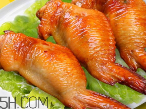 鸡翅怎么腌制(鸡翅怎么腌制奥尔良烤翅)