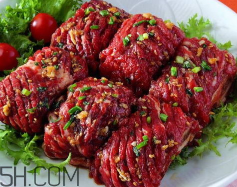 牛肉的营养成分(牛肉的营养成分含量表)