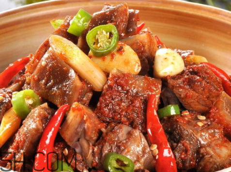 狗肉的做法(红烧狗肉的详细做法)