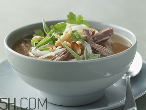 鸽子汤的做法(鸽子汤的做法清炖鸽子汤)