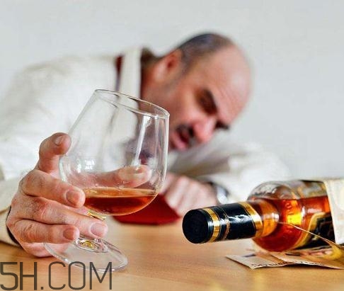 蕾丝美甲教程(蕾丝美甲教程)