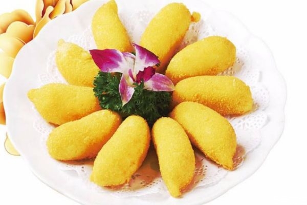 做脆皮香蕉有什么注意(做脆皮香蕉在家里做需要什么)